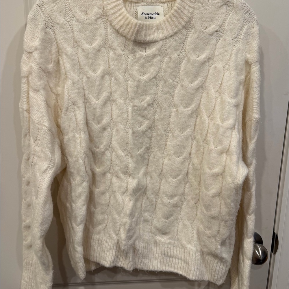 Abercrombie & Fitch Women's Ivory Cable Knit Sweater